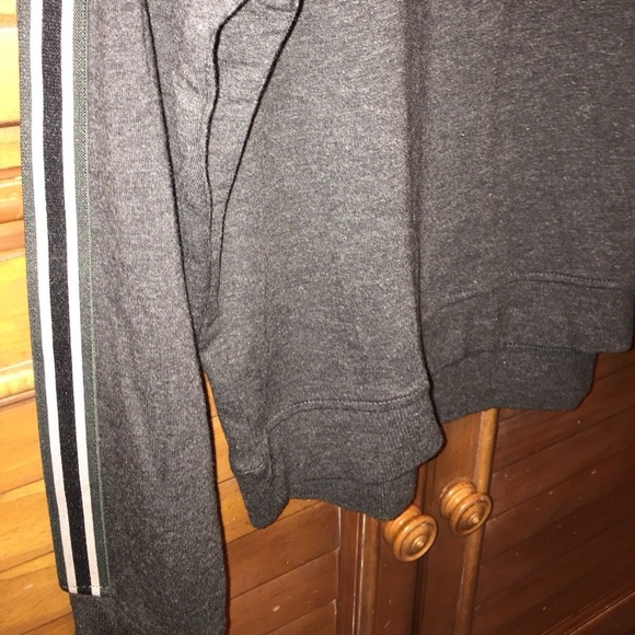 Betsey Johnson Performance Pullover Heather Gray M - Picture 2 of 4